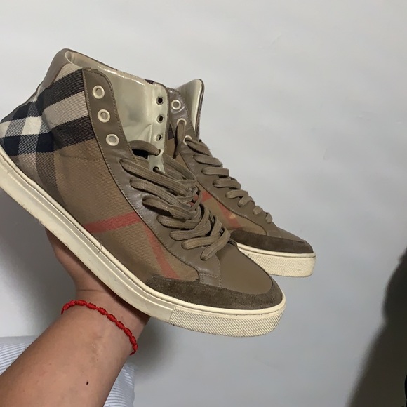 Used - Picture 2 of 6